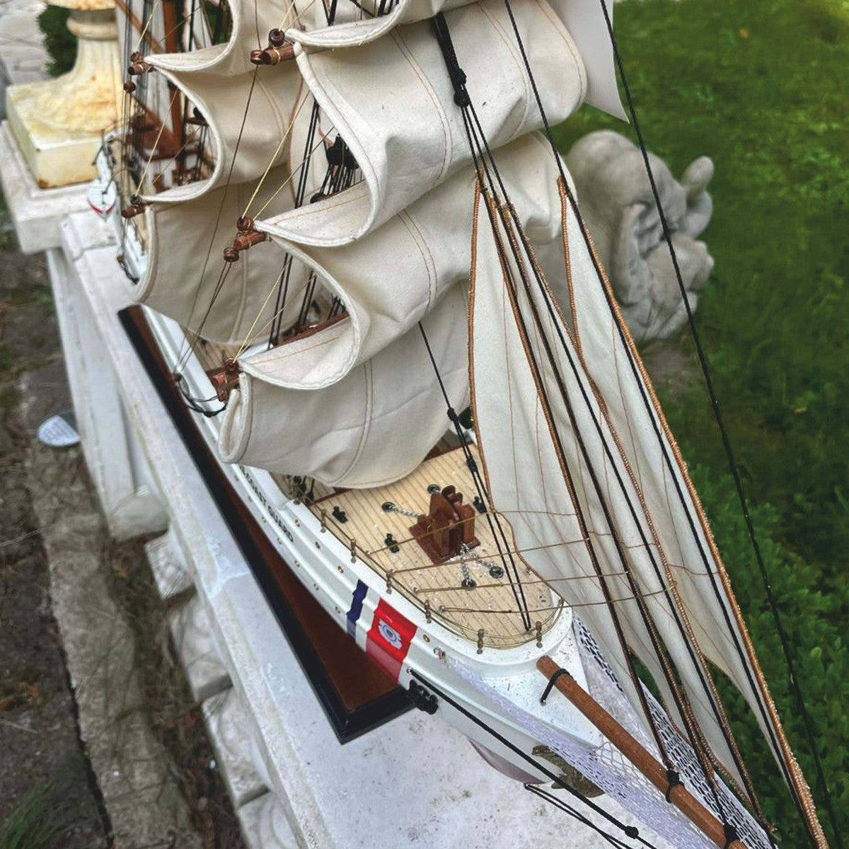 Deko Segelschiff US Coast Guard Weiß / Braun 97 cm - Modellschiff