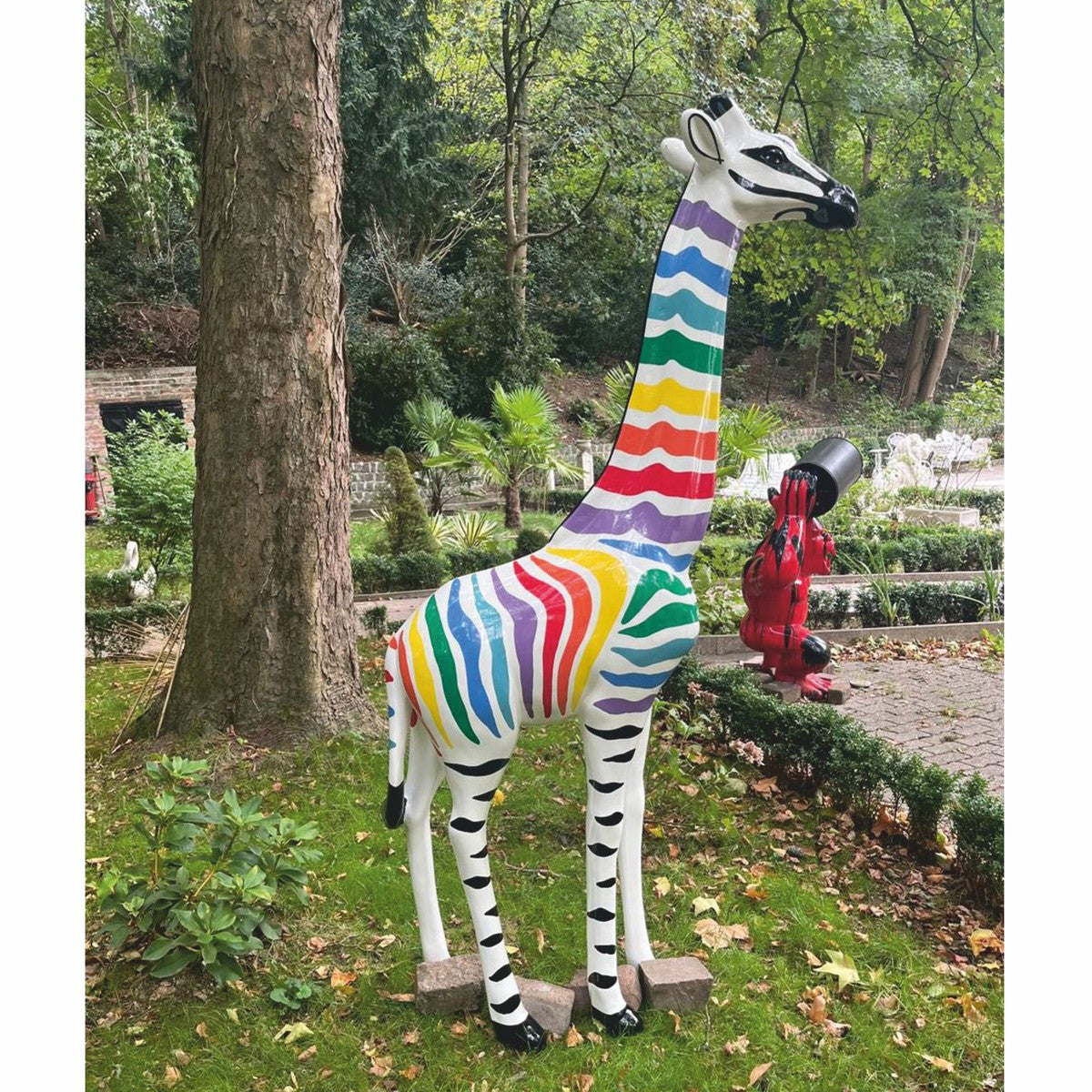Garten Deko Skulptur Giraffe Weiß / Bunt H. 205 cm - Garten Deko Figur