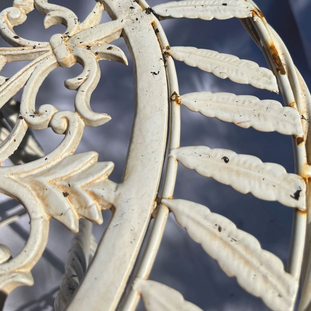 Jugendstil Gartentisch Creme 70 x 54 x H. 74 cm - Klappbarer Garten Esstisch