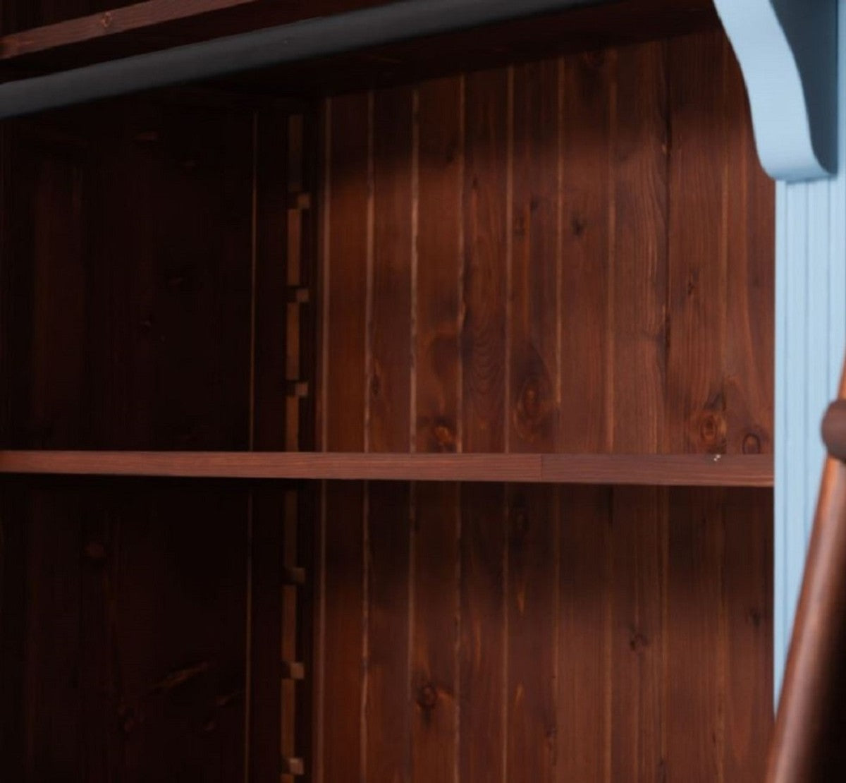 Landhausstil Bücherschrank mit Leiter Hellblau / Dunkelbraun 223 x 51 x H. 228 cm - Massivholz Schrank - Wohnzimmerschrank - Regalschrank - Büroschrank - Landhausstil Möbel