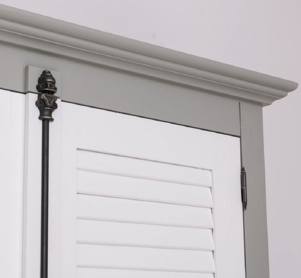 Landhausstil Kleiderschrank Grau / Weiß 109 x 40 x H. 210 cm - Massivholz Schlafzimmerschrank mit 2 Türen - Landhausstil Schlafzimmer Möbel - Massivholz Möbel im Landhausstil