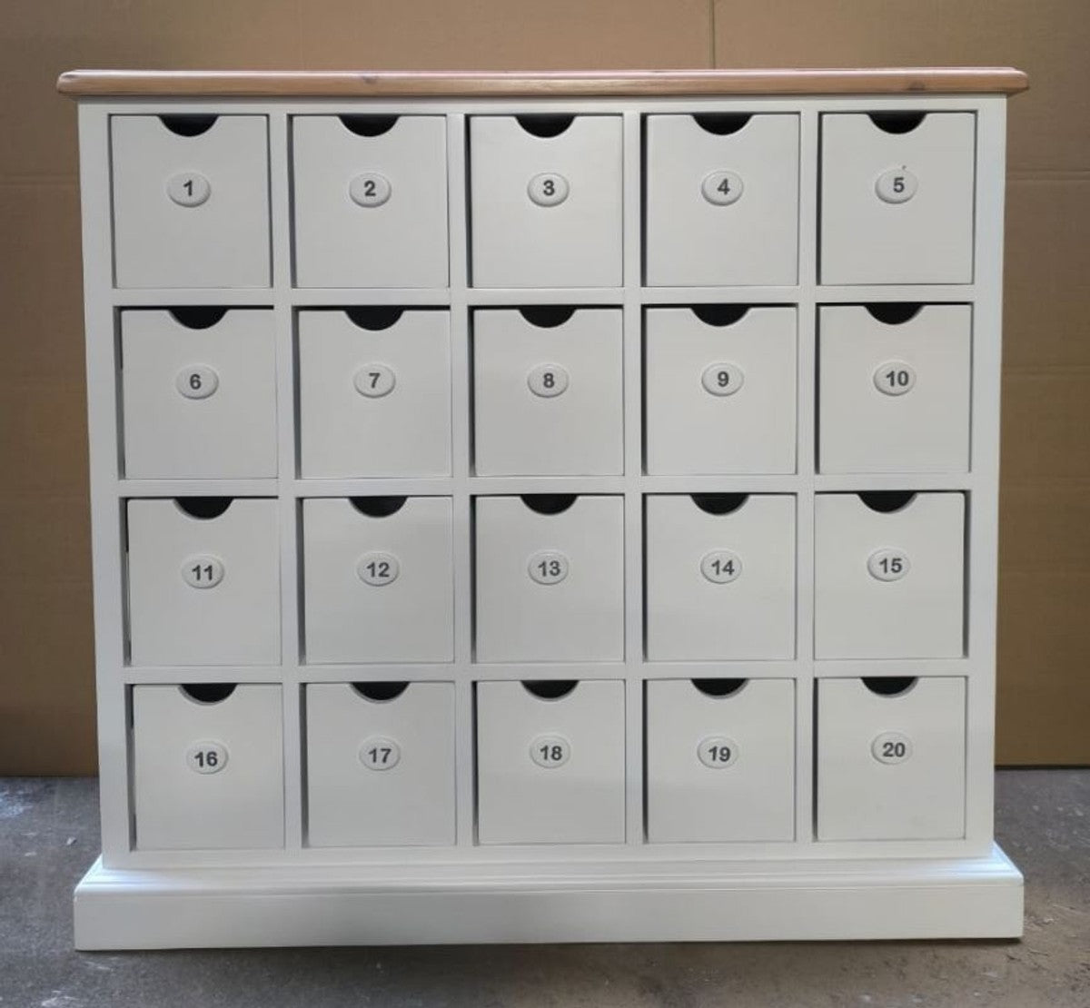 Landhausstil Apothekerkommode mit 20 Schubladen Weiß / Braun 105 cm