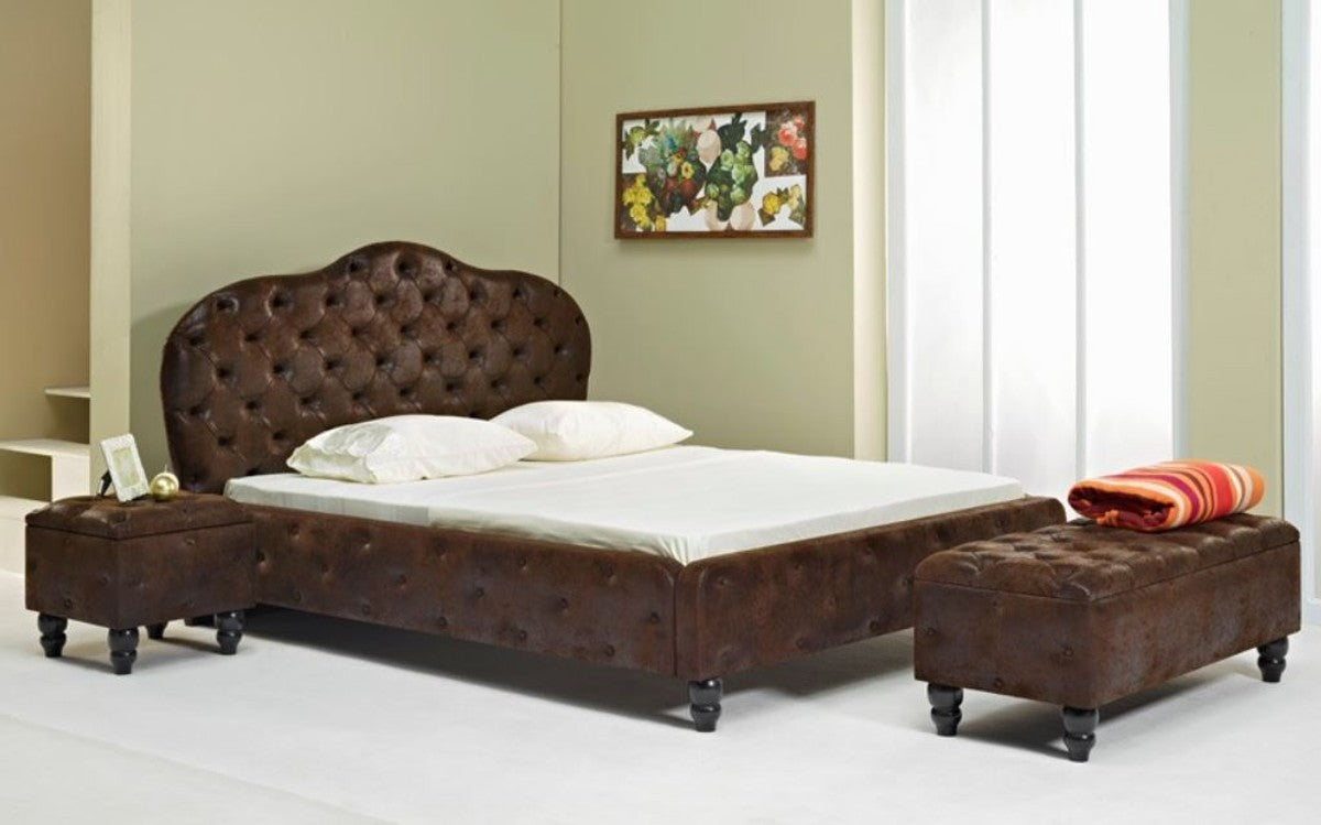 Chesterfield Doppelbett Dunkelbraun / Schwarz - Verschiedene Größen - Elegantes Massivholz Bett mit Kopfteil - Chesterfield Schlafzimmer Möbel