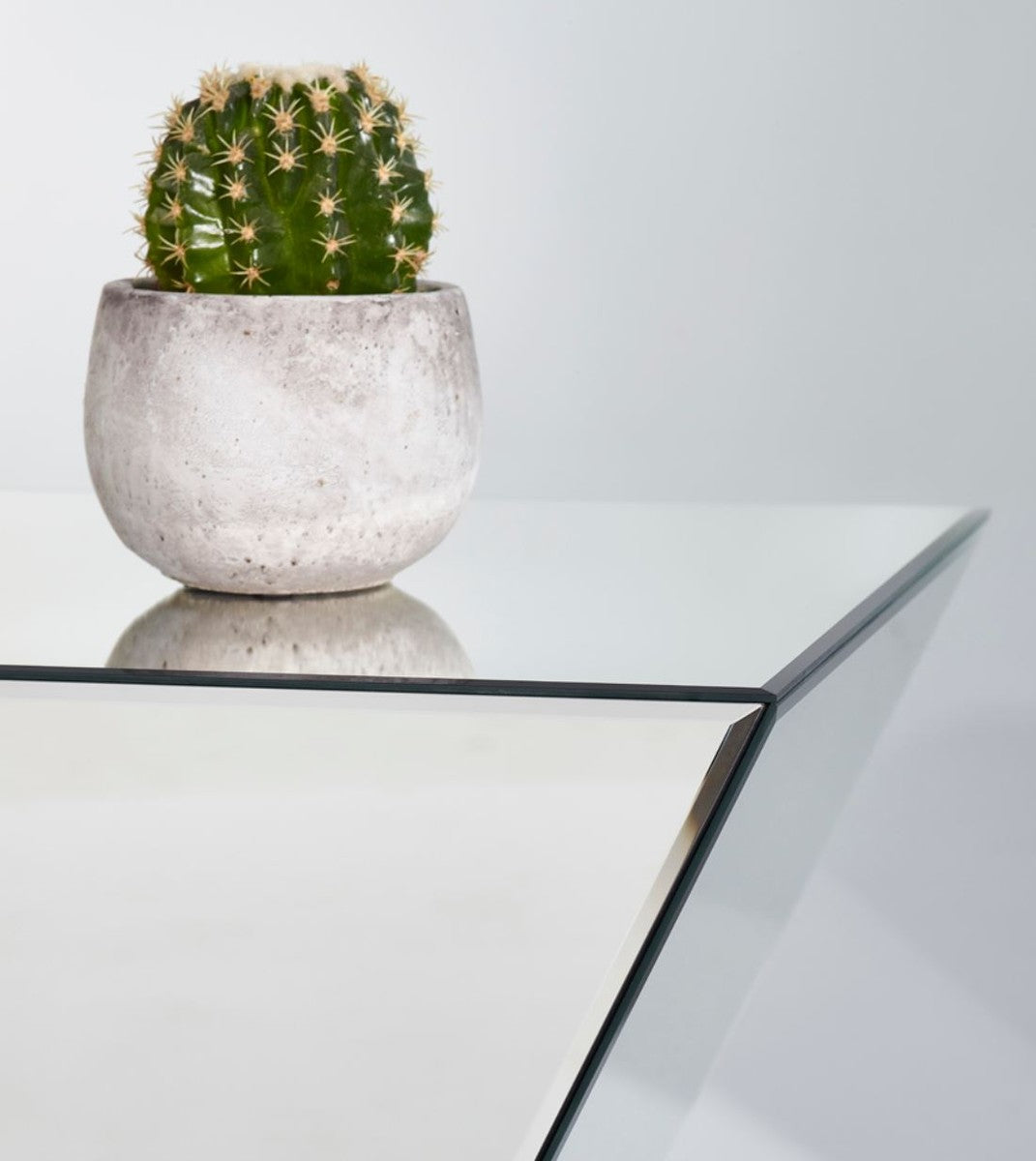 Designer Spiegelglas Beistelltisch 52 x 38 x H. 60 cm - Luxus Wohnzimmermöbel