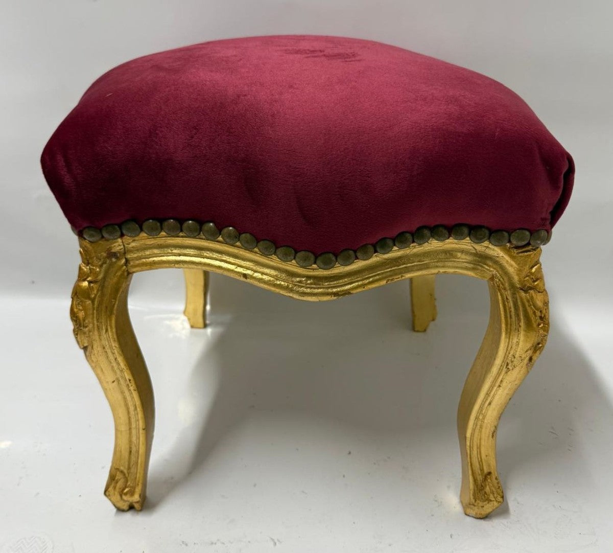 Barock Fußhocker Bordeauxrot / Antik Gold H. 37 cm - Barockstil Hocker