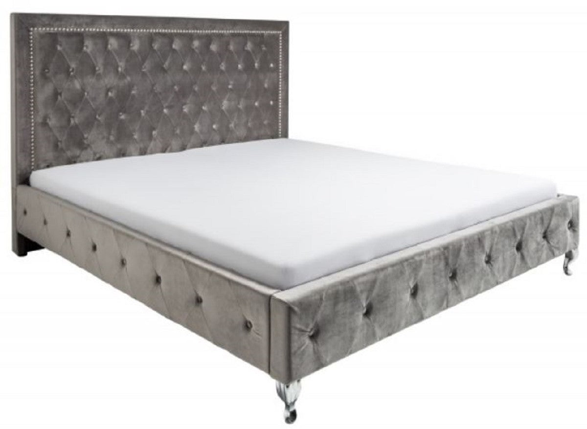 Chesterfield Samt Doppelbett Silbergrau / Silber 190 x 215 x H. 130 cm - Massivholz Bett mit Kopfteil - Chesterfield Schlafzimmer Möbel