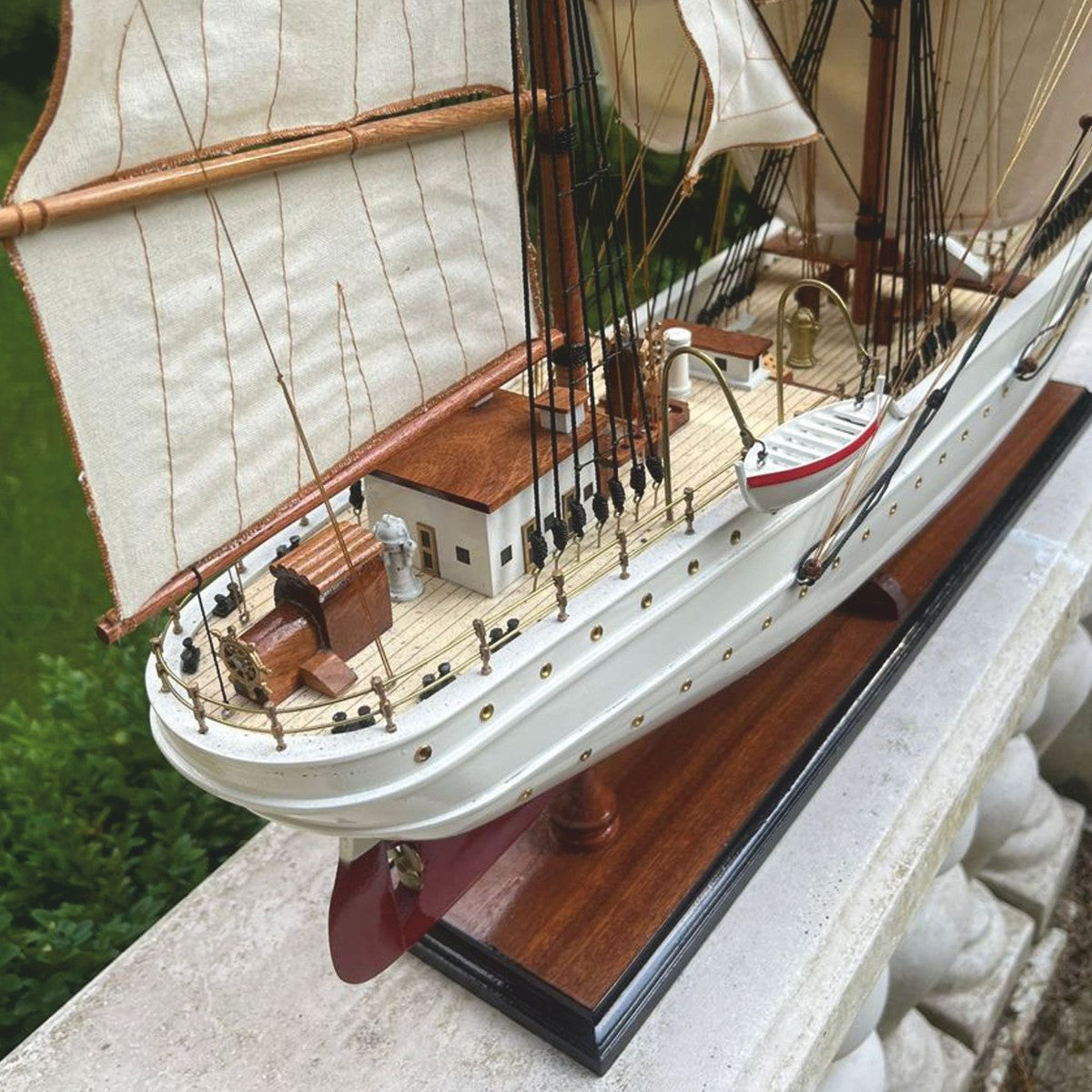 Deko Segelschiff US Coast Guard Weiß / Braun 97 cm - Modellschiff