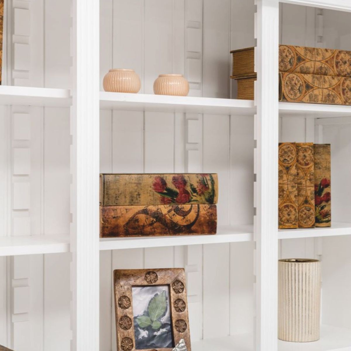 Landhausstil Bücherschrank Weiß 150 x 39 x H. 197 cm - Landhausstil Möbel