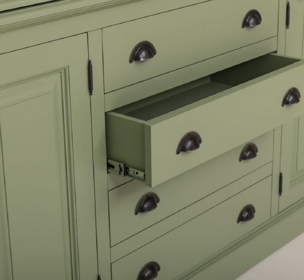 Landhausstil Esszimmerschrank Grün / Weiß 240 x 47 x H. 220 cm - Massivholz Küchenschrank - Esszimmer Möbel im Landhausstil - Landhausstil Esszimmer Einrichtung