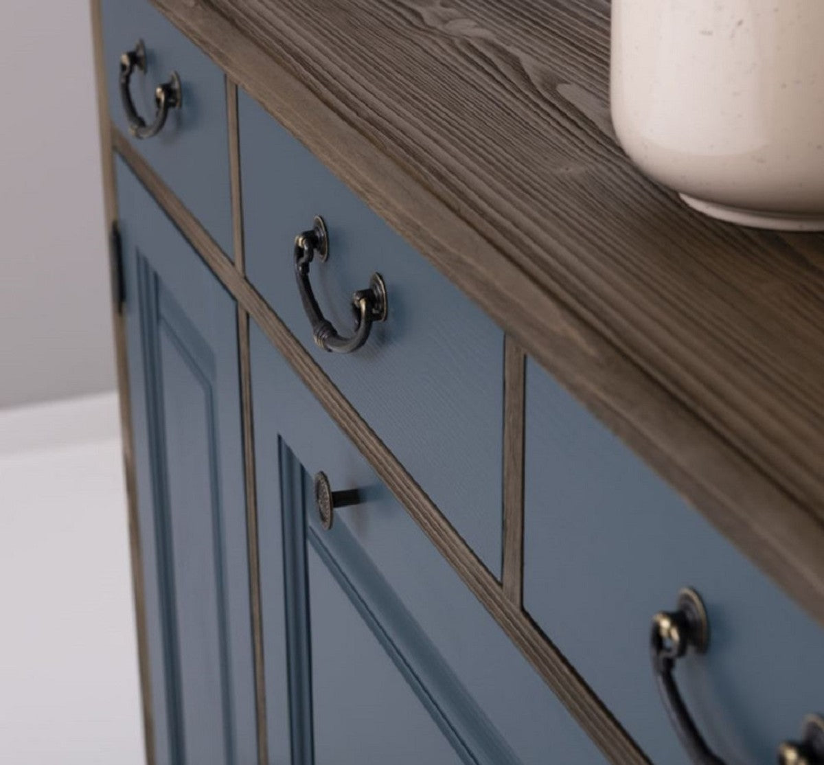 Landhausstil Kommode Blau / Schwarz 176 x 35 x H. 105 cm - Massivholz Schrank mit 6 Schubladen und 2 Türen - Landhausstil Möbel - Möbel im Landhausstil - Landhausstil Einrichtung