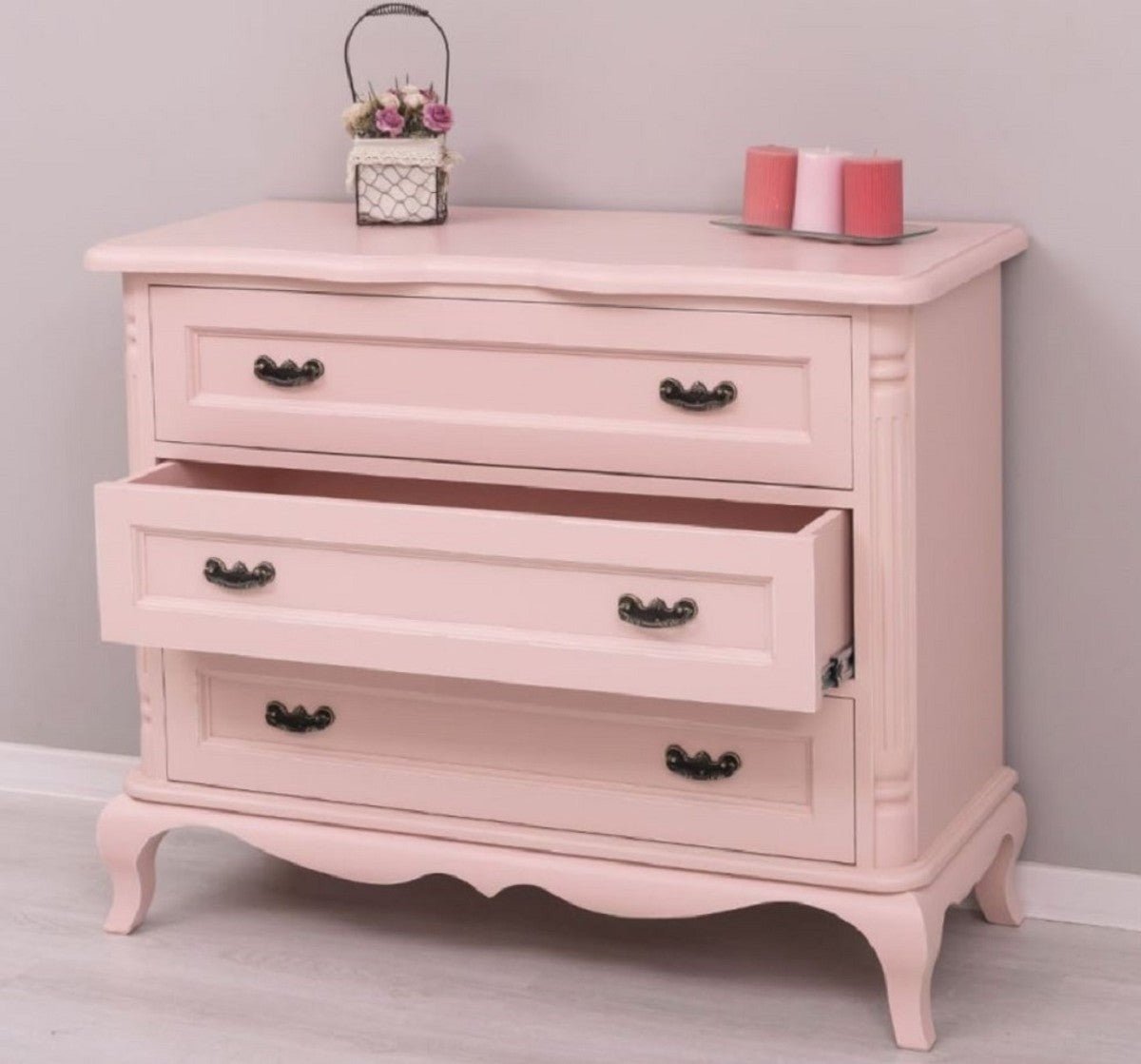 Landhausstil Kommode Rosa 110 x 48 x H. 89 cm - Massivholz Schrank mit 3 Schubladen - Landhausstil Schlafzimmer Möbel - Möbel im Landhausstil - Landhausstil Einrichtung