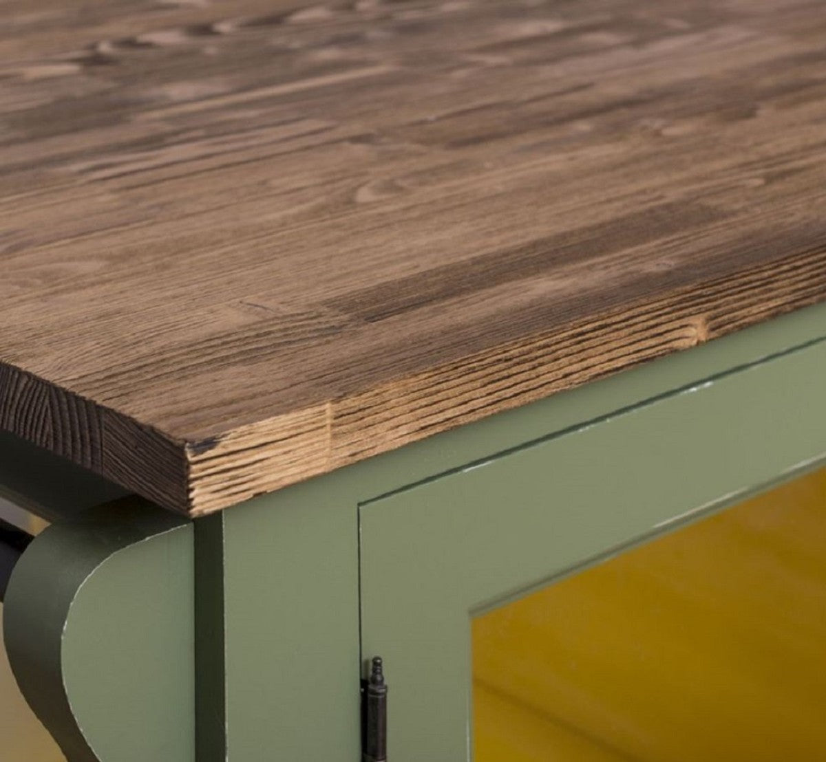 Landhausstil Kücheninsel Grün / Gelb / Braun 150 x 90 x H. 90 cm - Massivholz Küchenschrank - Landhausstil Massivholz Küchen Möbel - Massivholz Esszimmer Möbel im Landhausstil