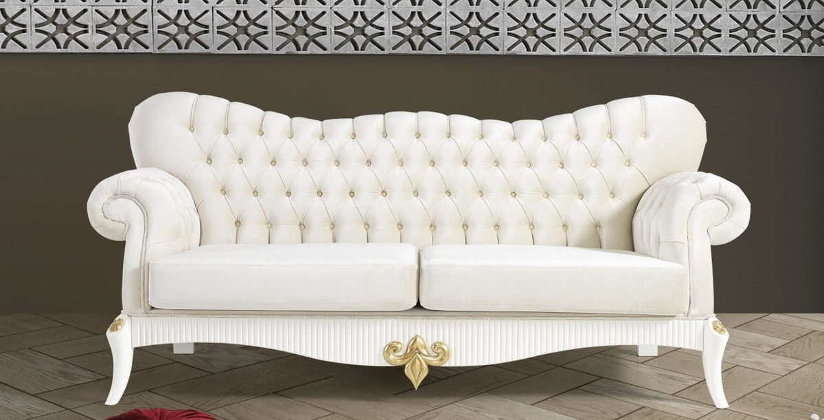 Barock Sofa Creme / Weiß / Gold 224 x 83 x H. 112 cm - Wohnzimmer Sofa mit Glitzersteinen - Edle Barock Möbel