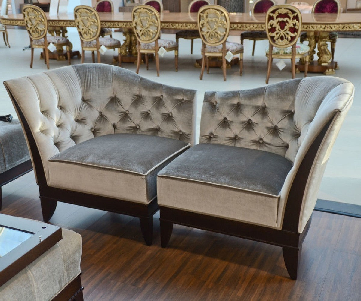 Luxus Wohnzimmer Sessel Silbergrau / Dunkelbraun 87 x 69,5 x H. 84 cm - Neoklassischer Sessel mit edlem Velourstoff - Wohnzimmer Möbel im Neoklassischem Stil