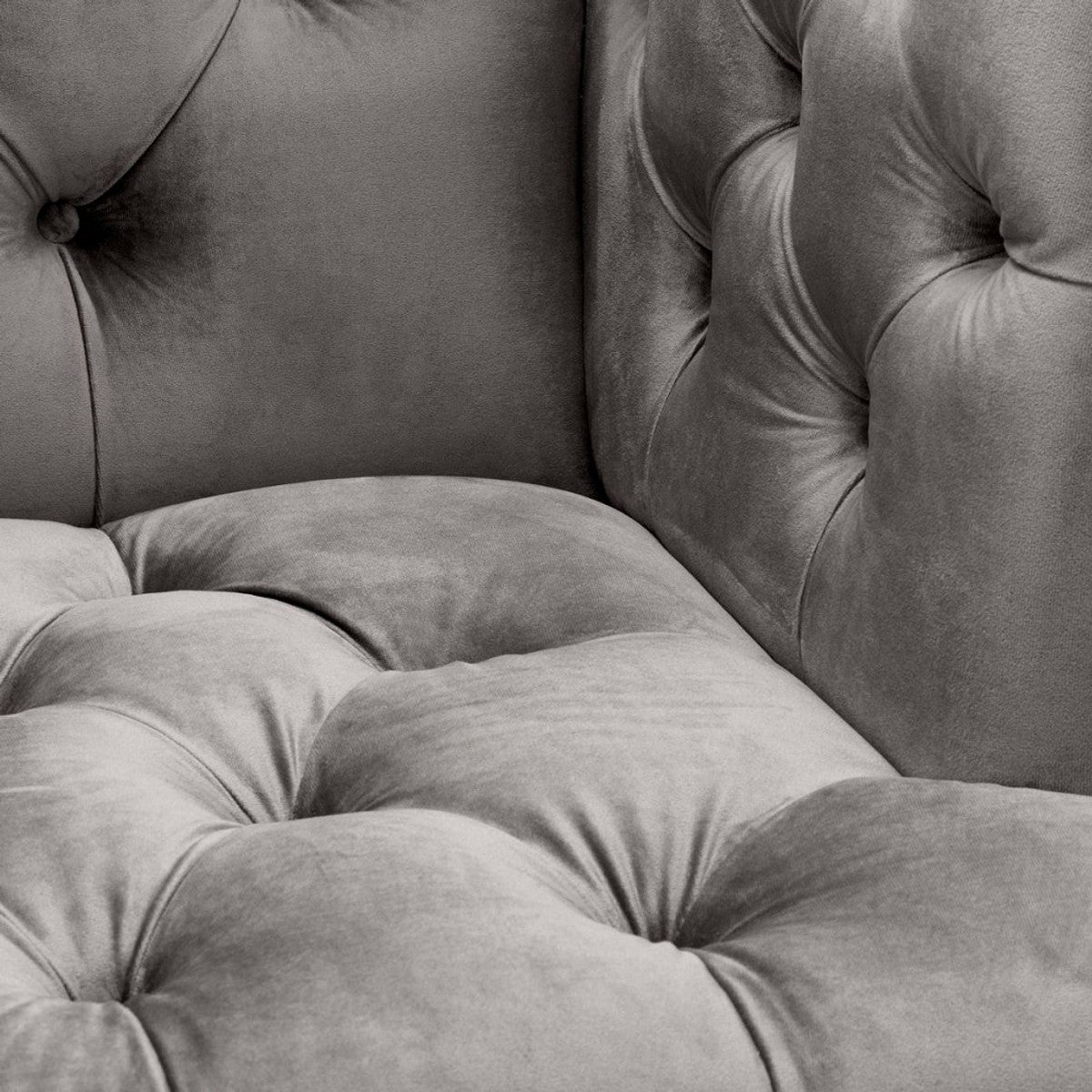 Luxus Wohnzimmer Sessel Grau / Schwarz / Messingfarben 93 x 85 x H. 79 cm - Chesterfield Möbel