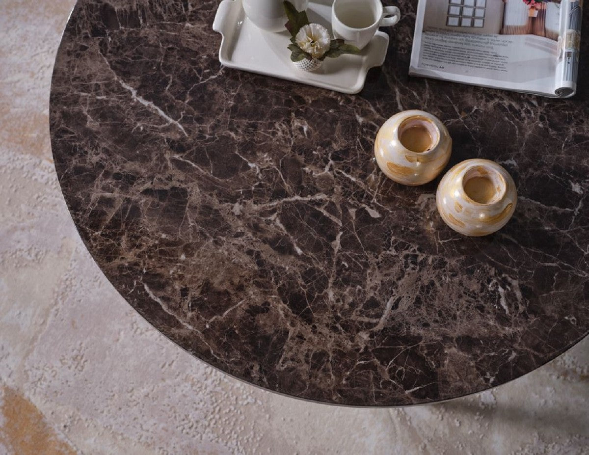 Luxus Wohnzimmer Set Weiß / Schwarz / Messing - 2 Luxus Sofas & 2 Luxus Sessel & 1 Luxus Couchtisch - Wohnzimmer Möbel - Luxus Möbel - Luxus Einrichtung - Wohnzimmer Einrichtung