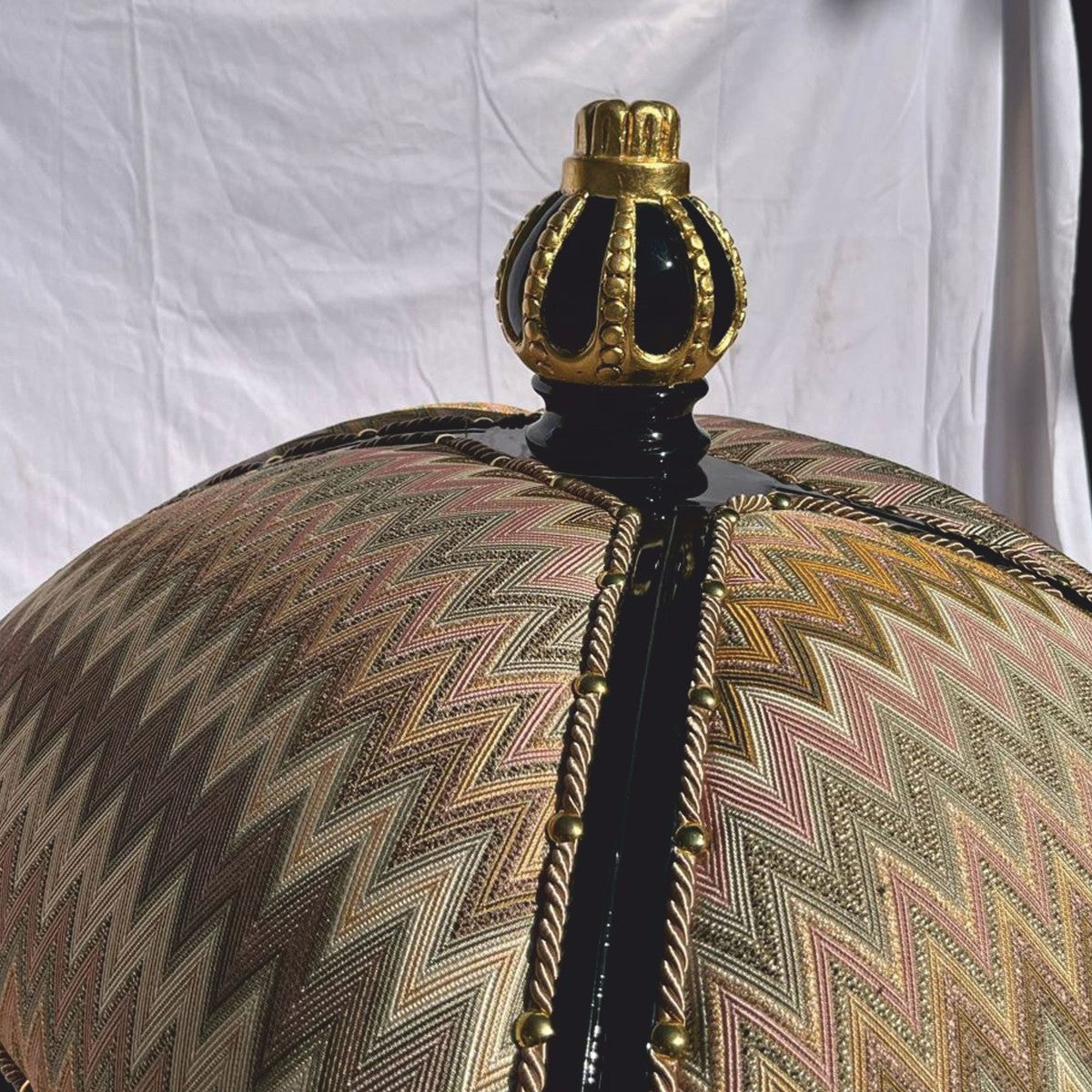 Pompöös by Barock Katzenhaus Braun / Schwarz / Gold - designed by Harald Glööckler