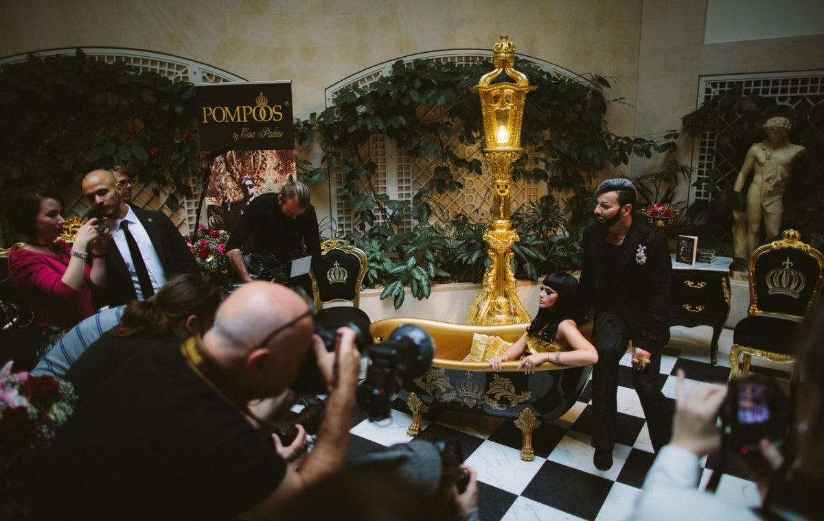 Pompöös by Barock Laterne / Stehleuchte Gold - Pompööse Barock Laterne designed by Harald Glööckler