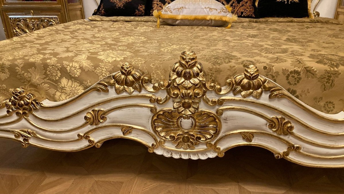 Pompöös by Luxus Barock Doppelbett Creme / Gold - Pompööses Barock Bett designed by Harald Glööckler - Schlafzimmer Möbel im Barockstil - Barock Möbel - Edel & Prunkvoll
