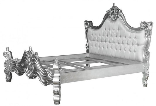 Barock Bett Barocco Weiß Satinstoff / Silber mit Bling Bling Glitzersteinen 180 x 200 cm aus der Luxus Kollektion von Casa Padrino